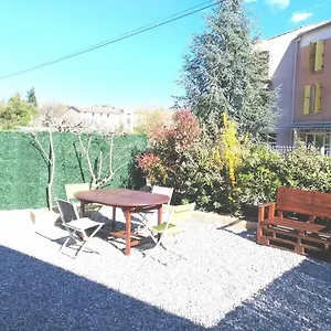 Lerocher83 Hébergement de vacances